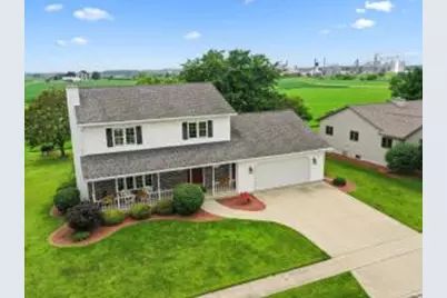 420  Johnson St, Valders, WI 54245 - Photo 1