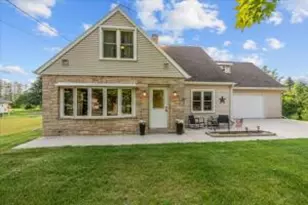 1236 N Westview St, Cleveland, WI 53015 - Photo 1