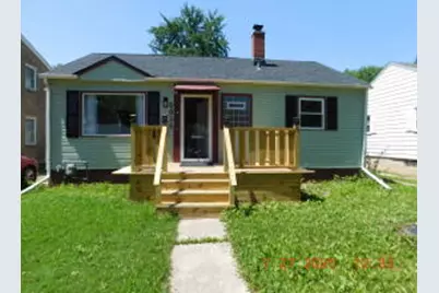 5035 N 42nd St, Milwaukee, WI 53209 - Photo 1