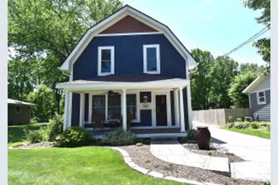 127 E Ottawa Ave, Dousman, WI 53118 - Photo 1