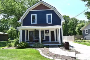 127 E Ottawa Ave, Dousman, WI 53118 - Photo 1