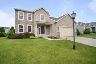 810 Meadowgate Dr, Racine, WI 53185 - Photo 1