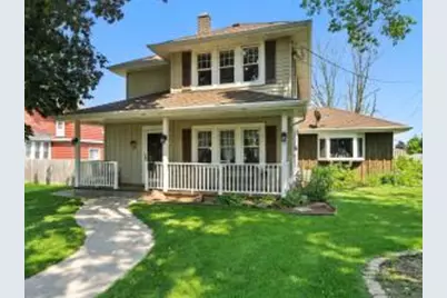 911 N 6th St, Manitowoc, WI 54220 - Photo 1