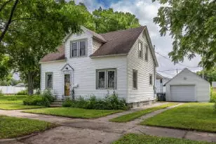 2115 15th Pl, La Crosse, WI 54601 - Photo 1