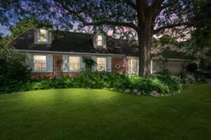 414 Hillcrest Ct, Port Washington, WI 53074 - Photo 1