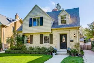 4724 N Woodburn St, Whitefish Bay, WI 53211 - Photo 1