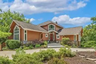 1460 Geneva Club Dr, Geneva, WI 53147 - Photo 1