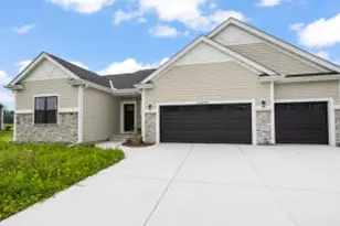 N119W15005 Ivy Ln, Germantown, WI 53022 - Photo 1