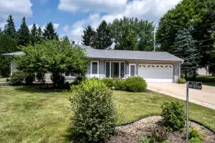 N68W29464 Hartling Rd, Merton, WI 53029 - Photo 1