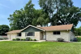4215 N 162nd St, Brookfield, WI 53005 - Photo 1