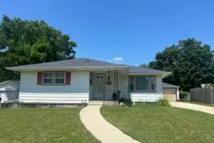 3124 Windsor Dr, Racine, WI 53404 - Photo 1