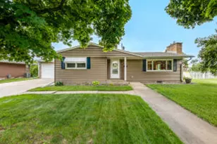 2210 Sisson Dr, La Crosse, WI 54601 - Photo 1