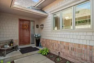 151 W Parkfield Ct, Racine, WI 53402 - Photo 1