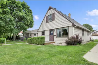 723 S 92nd St, West Allis, WI 53214 - Photo 1