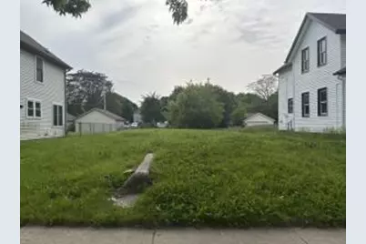 1621 N 14th St, Milwaukee, WI 53205 - Photo 1