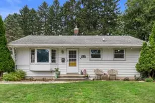 129 N Highland Ave, Thiensville, WI 53092 - Photo 1