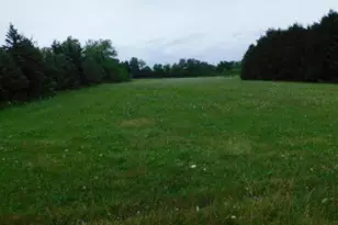 11606 W 7 Mile Rd, Racine, WI 53126 - Photo 1