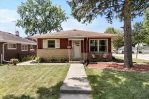 1105 S 101st St, West Allis, WI 53214 - Photo 1