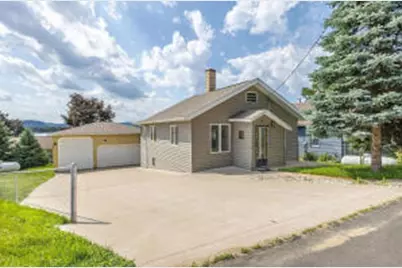 302  Walnut St, Genoa, WI 54632 - Photo 1