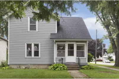 218  York St, Beaver Dam, WI 53916 - Photo 1