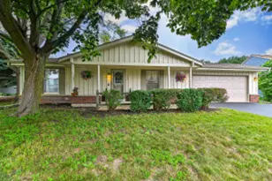 530 W Point Ln, Racine, WI 53402 - Photo 1