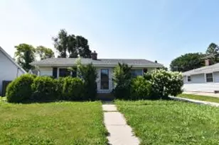 2405 82nd St, Kenosha, WI 53143 - Photo 1