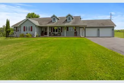 6027  Fetzer Rd, Kossuth, WI 54220 - Photo 1