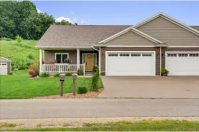 W6459  Oakwood Cir, Onalaska, WI 54636 - Photo 1