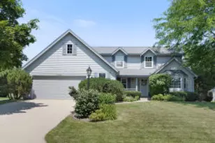 N57W24650 Nighthawk Ct, Sussex, WI 53089 - Photo 1