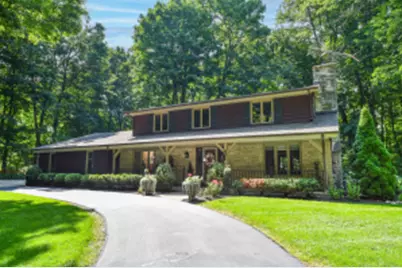 S54W23673  Maple Hill Ct, Waukesha, WI 53189 - Photo 1