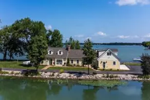 1228 W Wisconsin Ave, Oconomowoc, WI 53066 - Photo 1