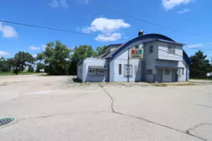 548 Delavan Dr, Delavan, WI 53115 - Photo 1