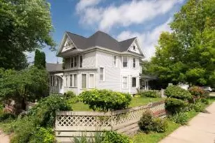 434 E Gillette St, Viroqua, WI 54665 - Photo 1