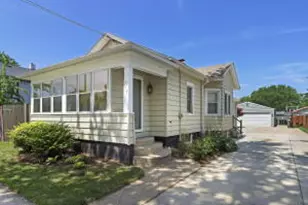 718 44th St, Kenosha, WI 53140 - Photo 1