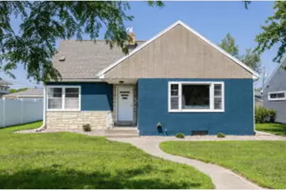 2119  Redfield St, La Crosse, WI 54601 - Photo 1