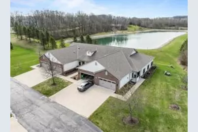 652  Pleasantwood Dr, Kewaskum, WI 53040 - Photo 1