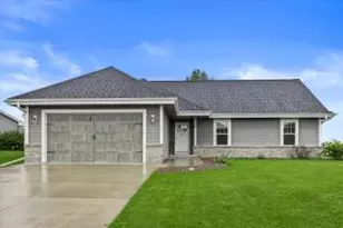 232 Farmstead Dr, Slinger, WI 53086 - Photo 1