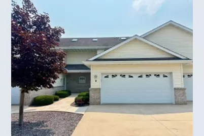 924  Prairie Gdns, Kewaskum, WI 53040 - Photo 1