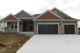 245 Candleberry Ln, Grafton, WI 53024 - Photo 1