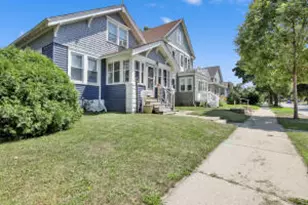1916 S 71st St, West Allis, WI 53219 - Photo 1