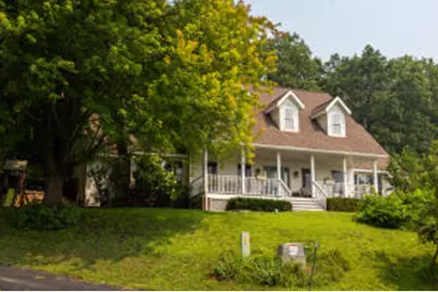 551  Bluff Dr, La Crescent, MN 55947 - Photo 1