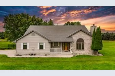 306  Castle Cove Way, Erin, WI 53027 - Photo 1