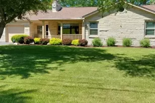 7117 N 91st St, Milwaukee, WI 53224 - Photo 1