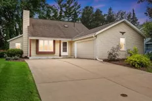 N78W15561 Old Gate Rd, Menomonee Falls, WI 53051 - Photo 1