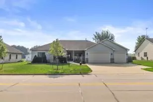 8382 60th Ave, Pleasant Prairie, WI 53142 - Photo 1