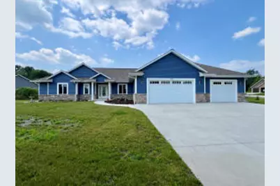 758  Drumlin Dr, Kewaskum, WI 53040 - Photo 1