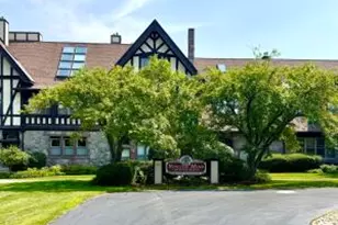 701 S Lake Shore Dr, Lake Geneva, WI 53147 - Photo 1