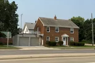 1102 Waldo Blvd, Manitowoc, WI 54220 - Photo 1