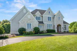 N93W7935 Cranes Crossing, Cedarburg, WI 53012 - Photo 1