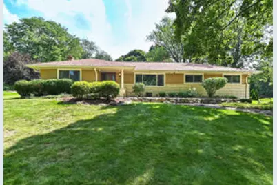 1500  Green Valley Blvd, Brookfield, WI 53045 - Photo 1